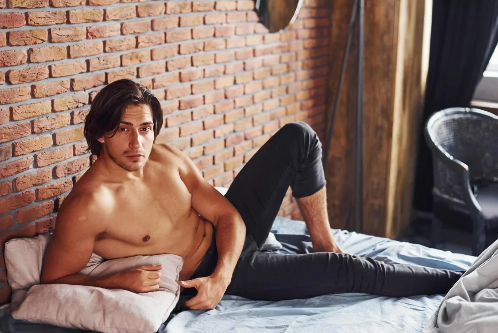 Alt text: "Jerkmate Gay Review 2025 - In-depth analysis and user experience of the Jerkmate gay live cam platform for 2025"
